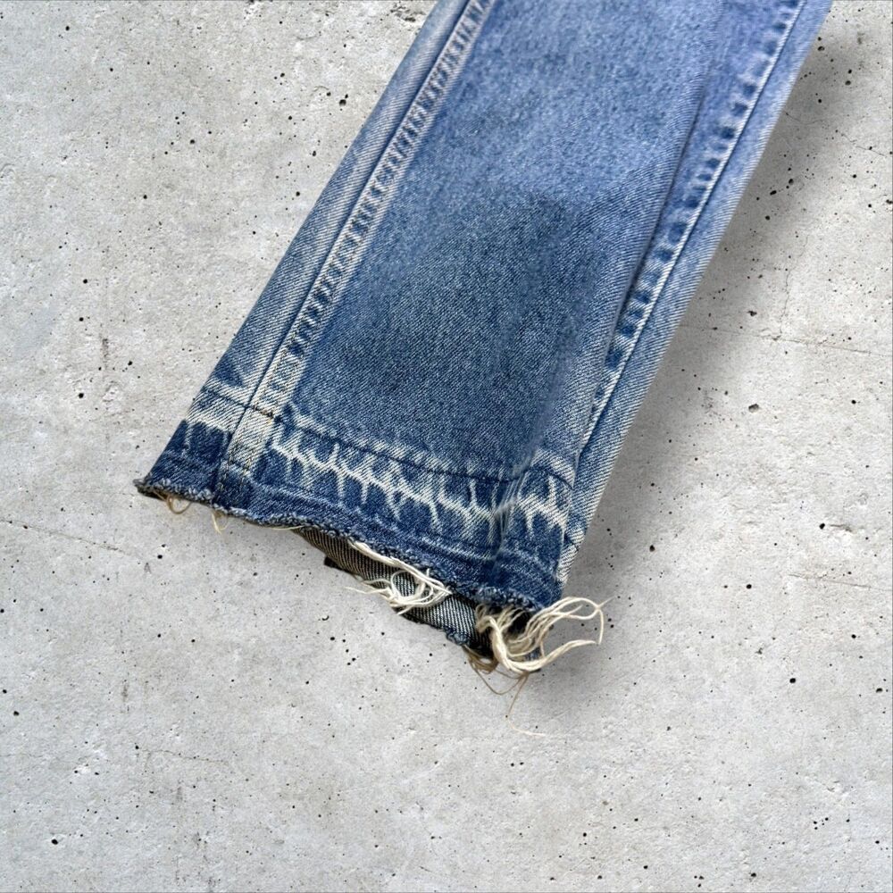 Vintage Light Wash Straight Leg Jeans Mens 33x32 Faded Distressed Raw Hem Peace - Picture 8 of 13